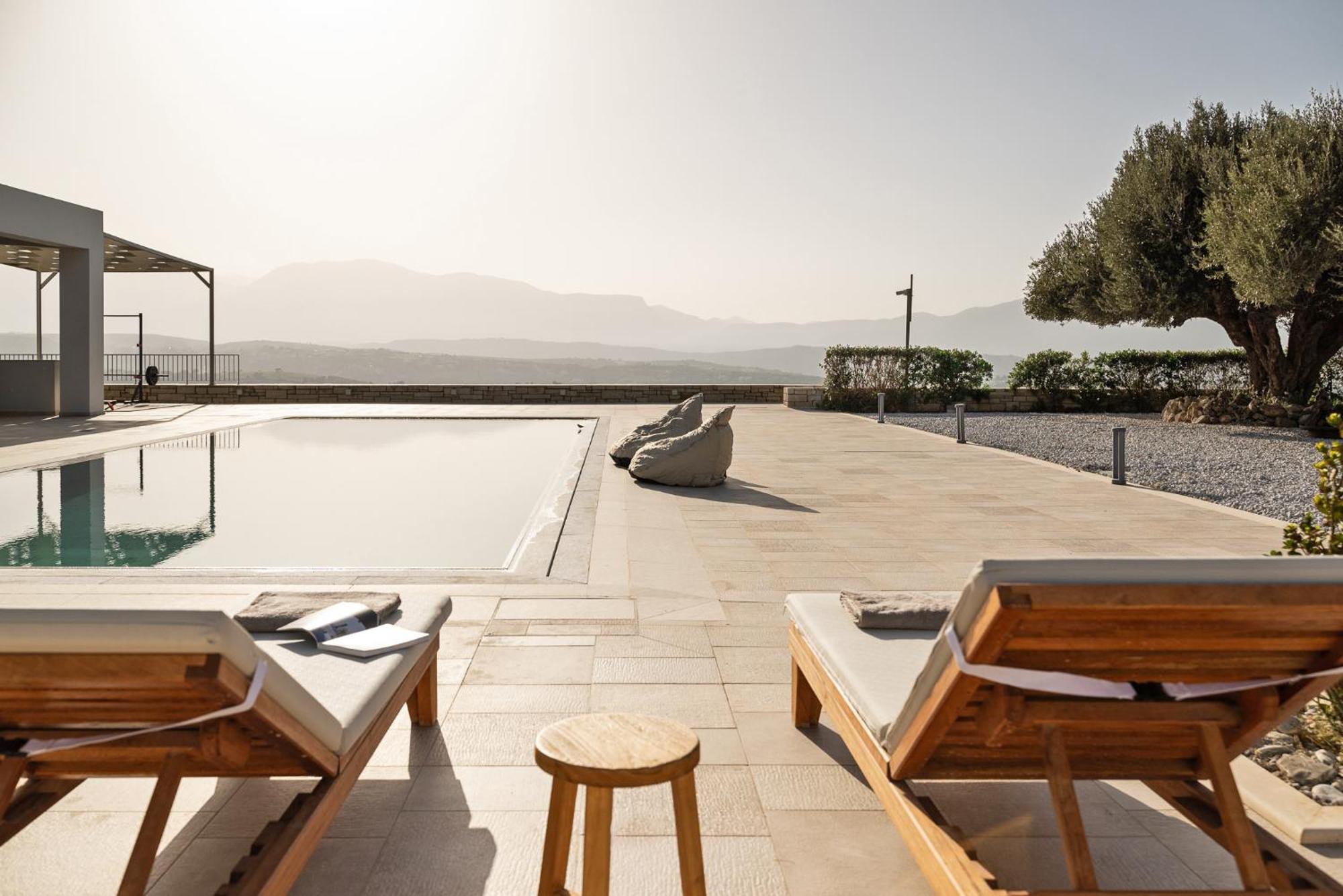 Luxurious Retreat Villa In Heraklion Crete Athanatoi Eksteriør bilde